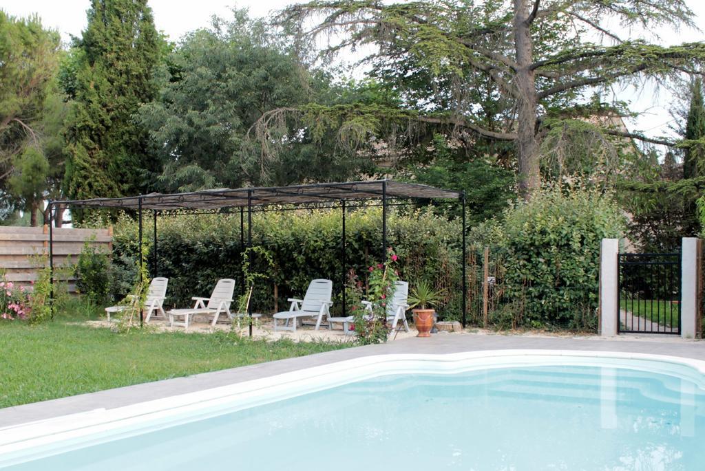 Mas De La Douceur Bed & Breakfast Saint-Andiol Exterior foto
