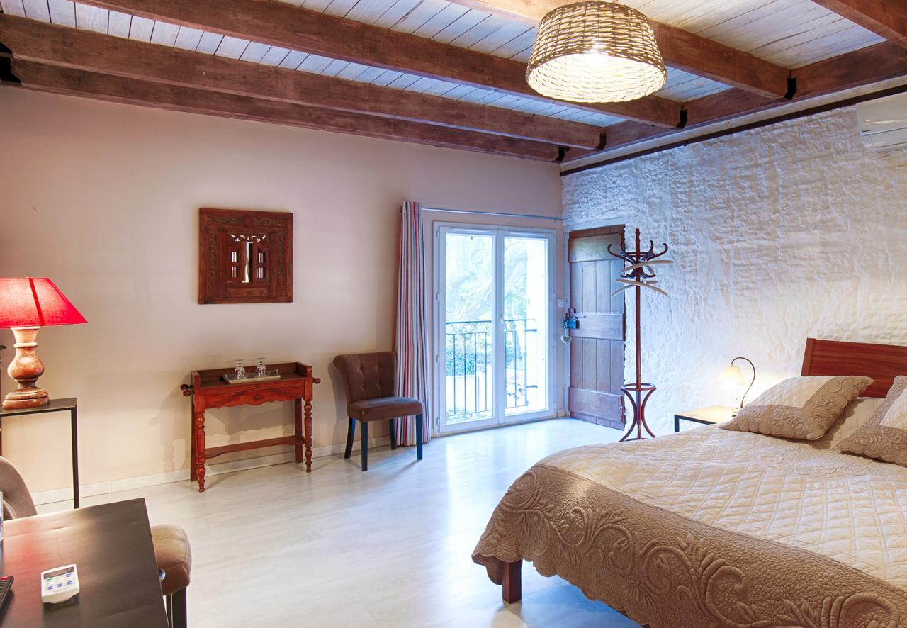 Mas De La Douceur Bed & Breakfast Saint-Andiol Exterior foto