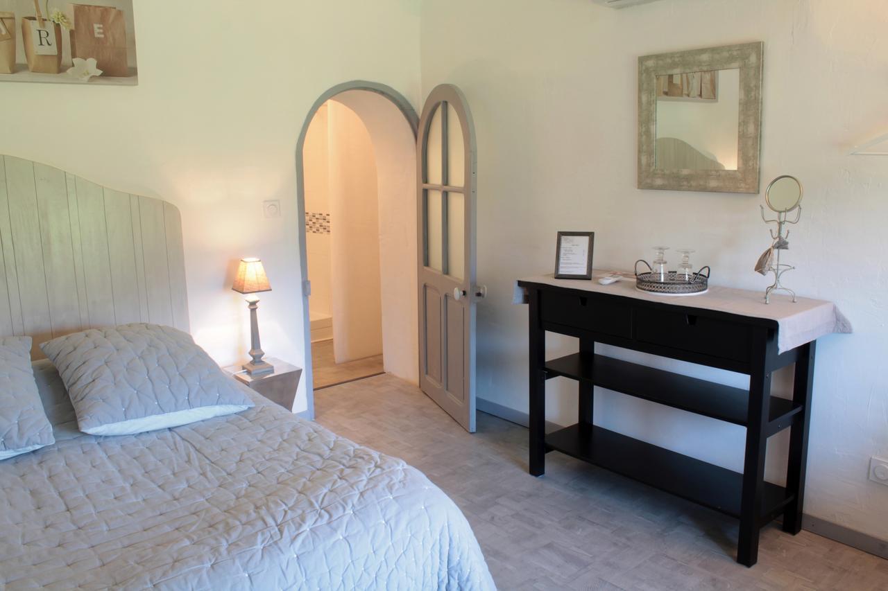 Mas De La Douceur Bed & Breakfast Saint-Andiol Exterior foto